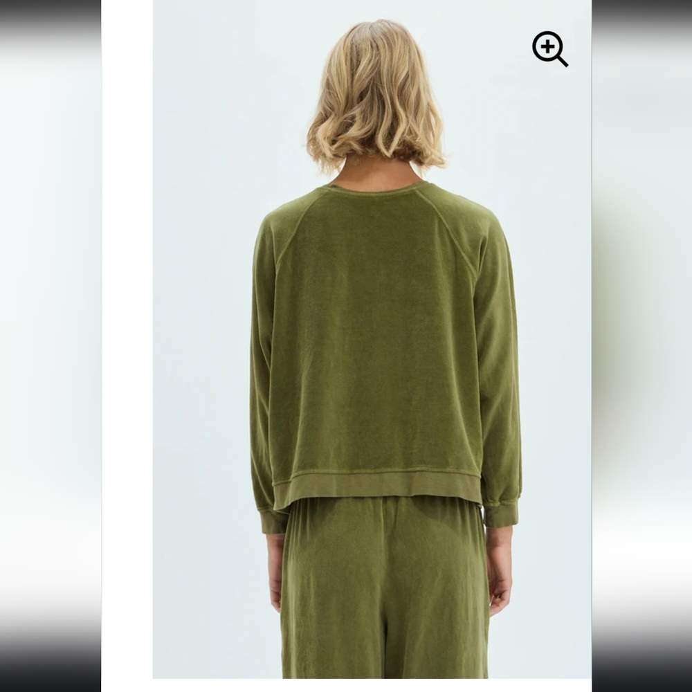 Raquel Allegra Muse Sweatshirt Velour Pullover Army Green $250 sz 2 - Picture 6 of 16
